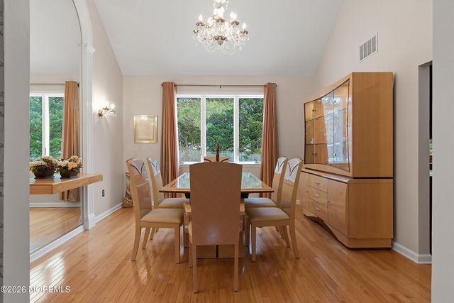 20 Edelweiss Court, Voorhees, NJ 08043