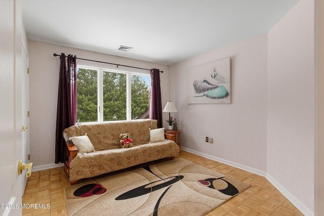 20 Edelweiss Court, Voorhees, NJ 08043