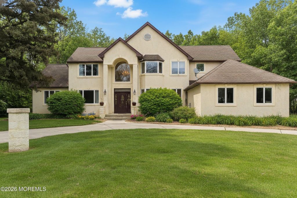 20 Edelweiss Court, Voorhees, NJ 08043