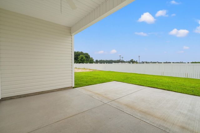 916 Woodside Dr., Conway, SC 29526