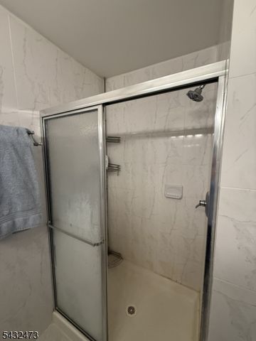 464 Harwick Ct, Piscataway Twp., NJ 08854