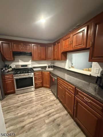 464 Harwick Ct, Piscataway Twp., NJ 08854