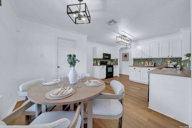 27003 Rustic Cabin, San Antonio, TX 78260