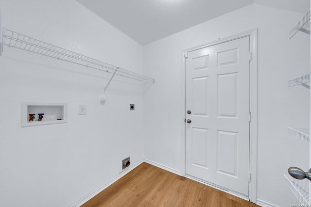 27003 Rustic Cabin, San Antonio, TX 78260