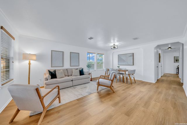 27003 Rustic Cabin, San Antonio, TX 78260