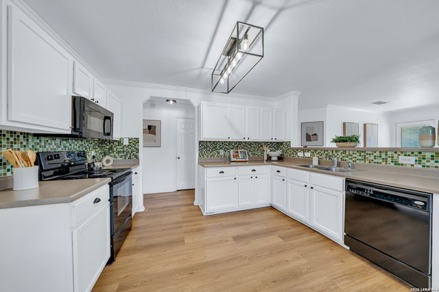 27003 Rustic Cabin, San Antonio, TX 78260