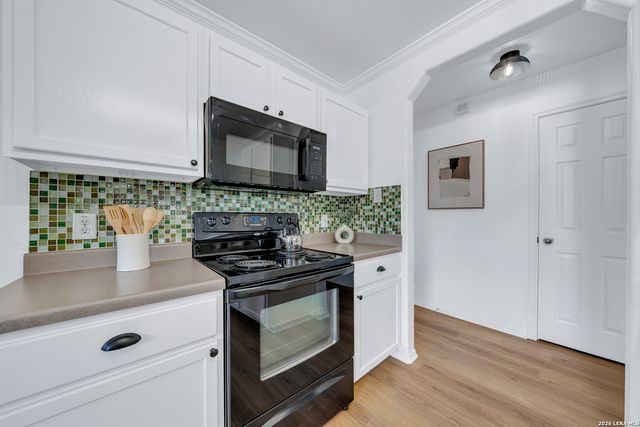 27003 Rustic Cabin, San Antonio, TX 78260