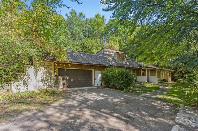 2060 Labeaux Avenue NE, Saint Michael, MN 55376