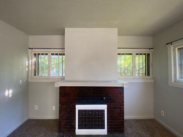 214-216 12th Street S, Fargo, ND 58103