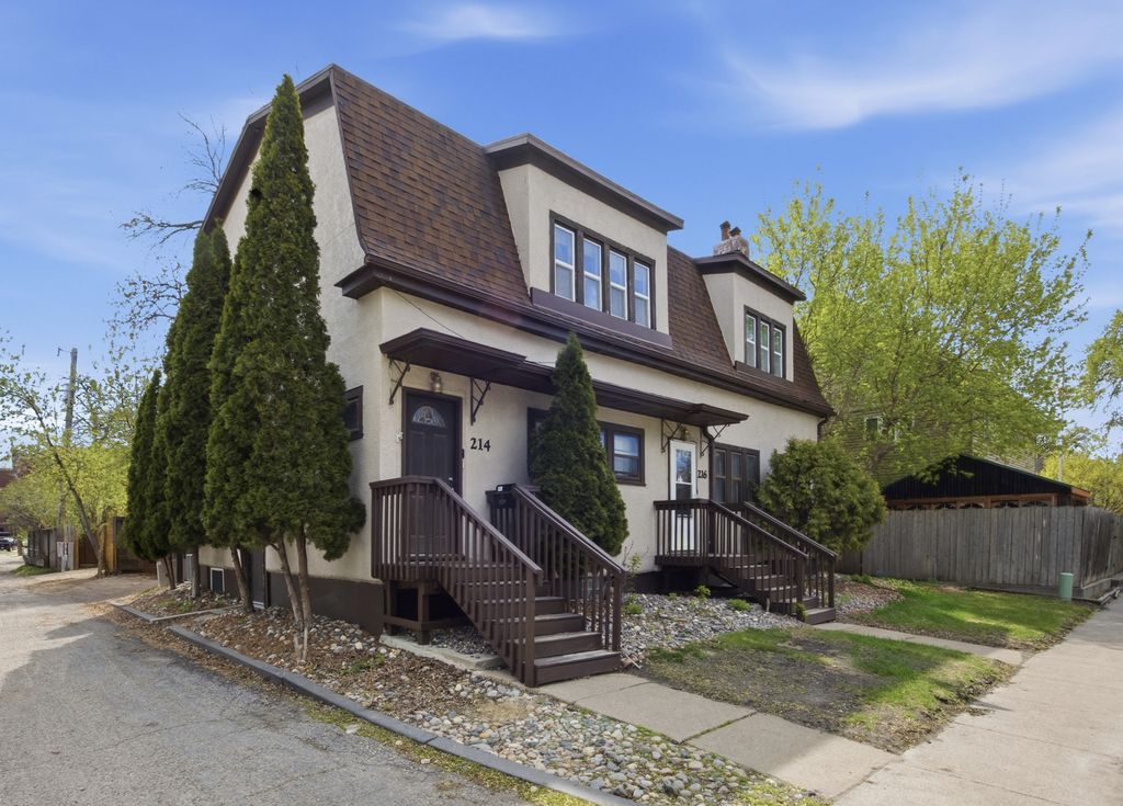 214-216 12th Street S, Fargo, ND 58103