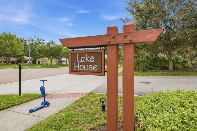 5734 SPOTTED HARRIER WAY, Lithia, FL 33547