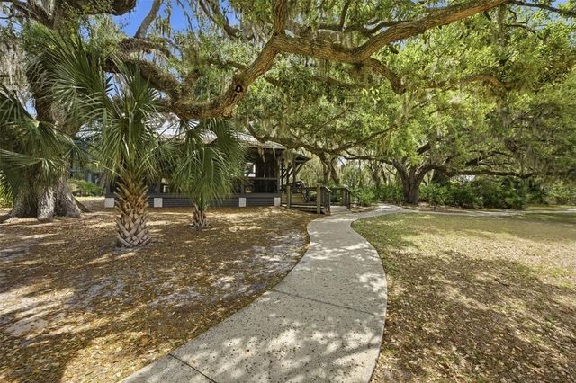 5734 SPOTTED HARRIER WAY, Lithia, FL 33547