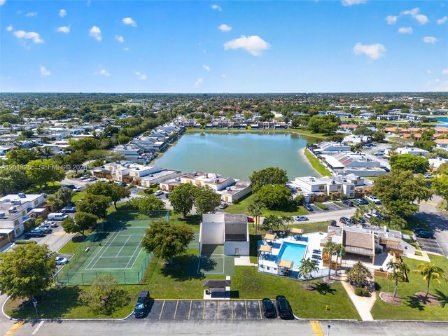 13189 SW 9th Ln, Miami, FL 33184