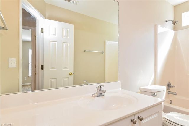 583 Caladium Court, Kernersville, NC 27284