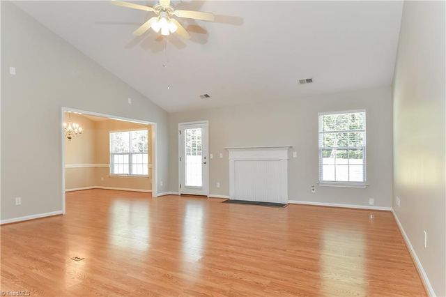 583 Caladium Court, Kernersville, NC 27284