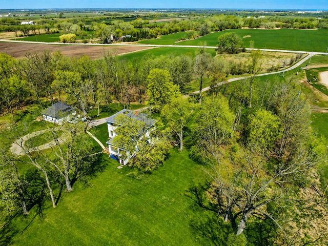 W6152 W COUNTY ROAD B, Byron, WI 54937