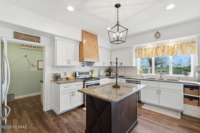 7800 S Avenida Catrina, Tucson, AZ 85747