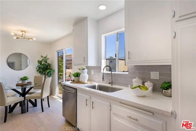 4350 Berryman Avenue 10, Los Angeles, CA 90066