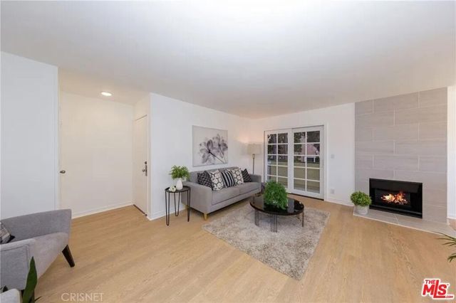 4350 Berryman Avenue 10, Los Angeles, CA 90066