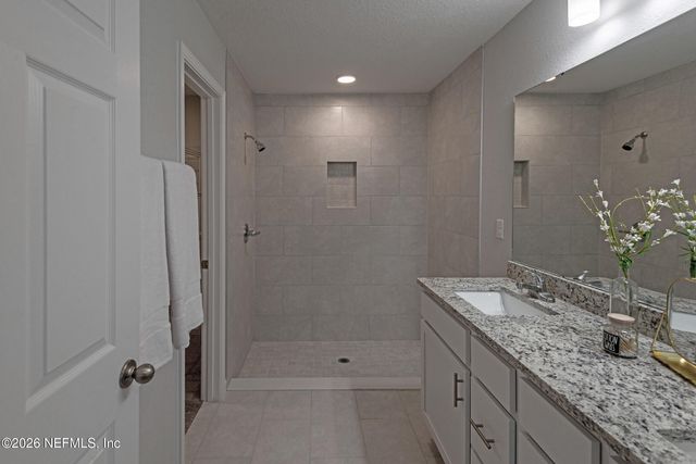 13748 COMAN Road, Jacksonville, FL 32218