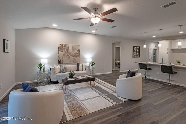 13748 COMAN Road, Jacksonville, FL 32218