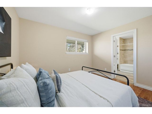 6167 S Lakeview St, Littleton, CO 80120