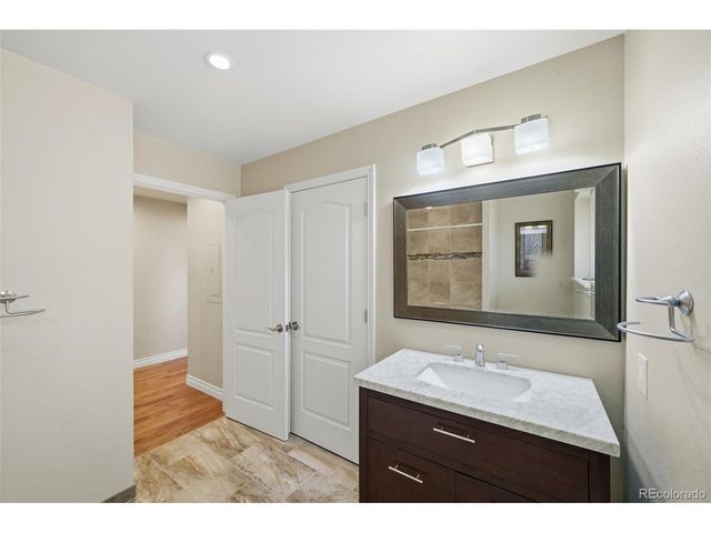 6167 S Lakeview St, Littleton, CO 80120