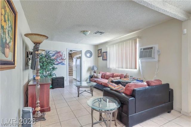 405 Leonard Avenue, Las Vegas, NV 89106