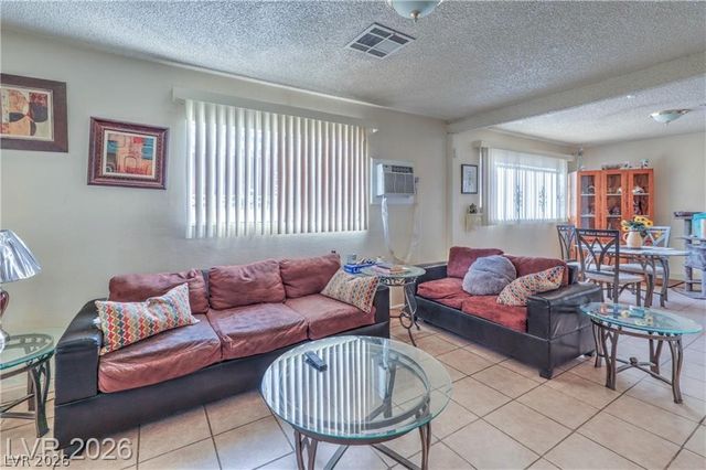 405 Leonard Avenue, Las Vegas, NV 89106