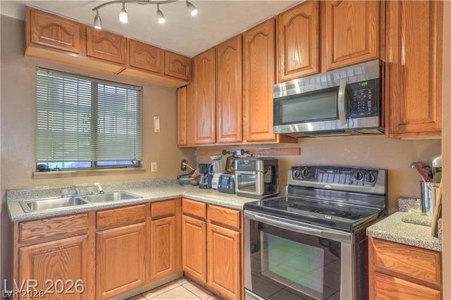 405 Leonard Avenue, Las Vegas, NV 89106