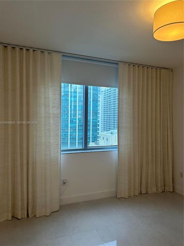 1060 Brickell Ave 2505, Miami, FL 33131