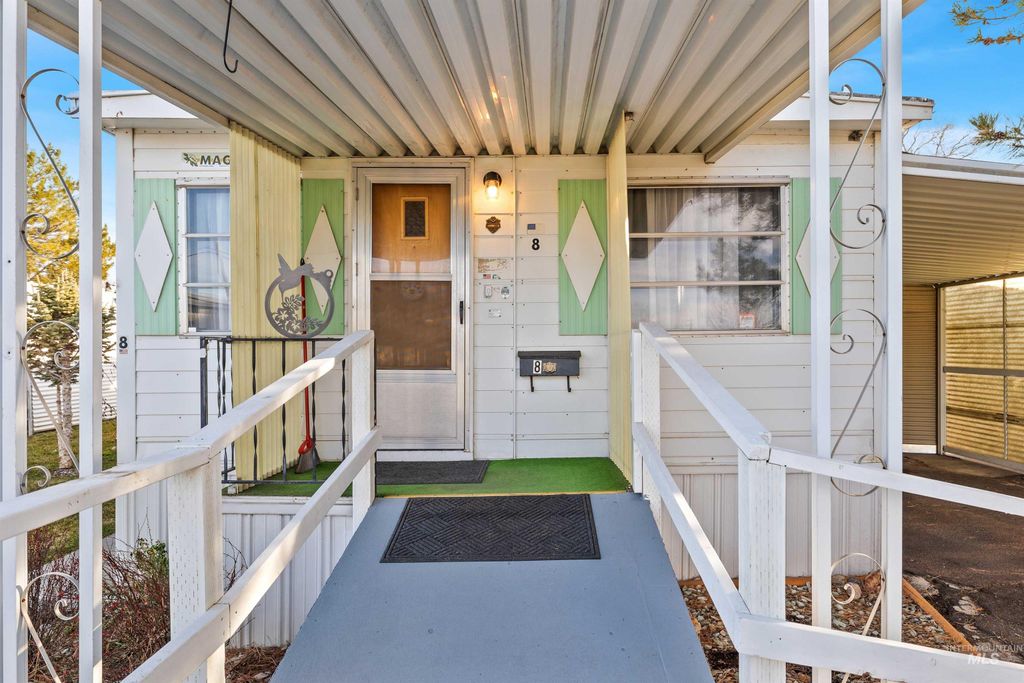 419 Fruitland Ave 8, Buhl, ID 83316 photo 4