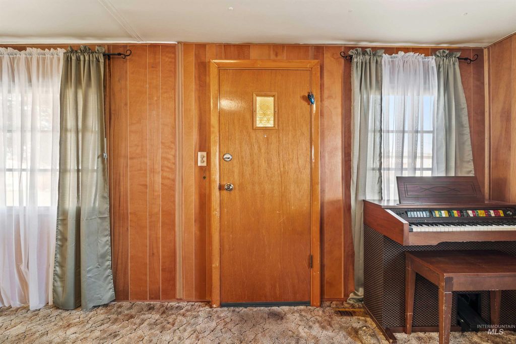 419 Fruitland Ave 8, Buhl, ID 83316 photo 6