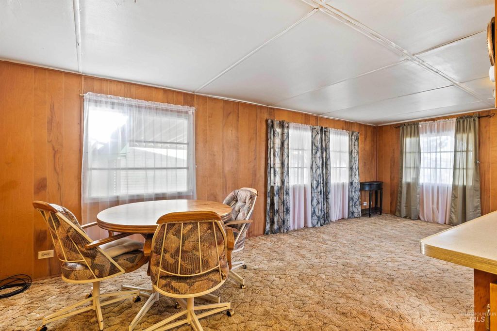 419 Fruitland Ave 8, Buhl, ID 83316 photo 9