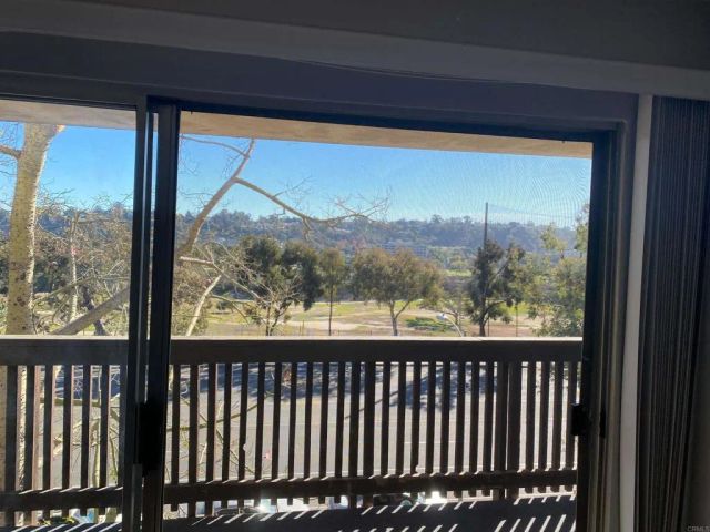 6416 FRIARS Road 306, San Diego, CA 92110