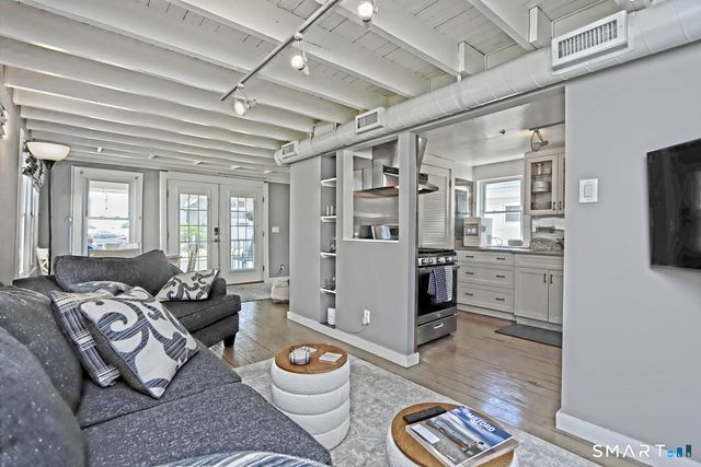 168 Kings Highway, Milford, CT 06460