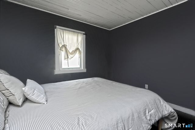168 Kings Highway, Milford, CT 06460