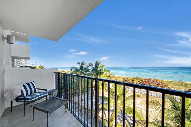 9273 Collins Ave 404, Surfside, FL 33154