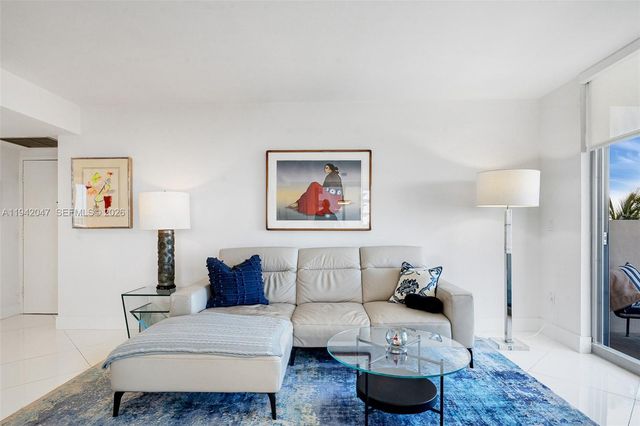 9273 Collins Ave 404, Surfside, FL 33154