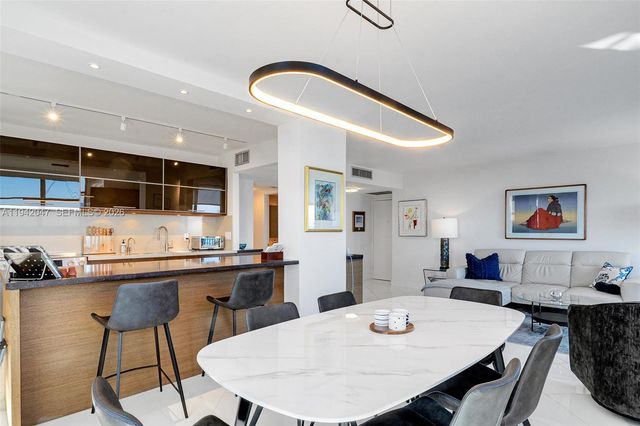 9273 Collins Ave 404, Surfside, FL 33154