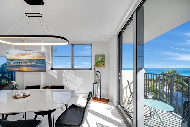 9273 Collins Ave 404, Surfside, FL 33154