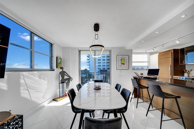 9273 Collins Ave 404, Surfside, FL 33154