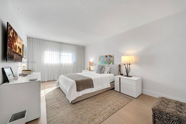 9273 Collins Ave 404, Surfside, FL 33154