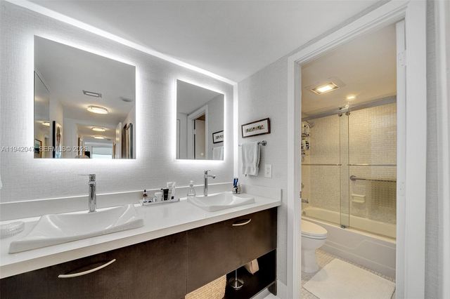 9273 Collins Ave 404, Surfside, FL 33154