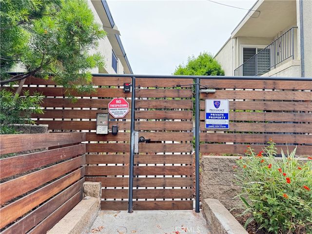 251 N Oakland Ave 3, Pasadena, CA 91101