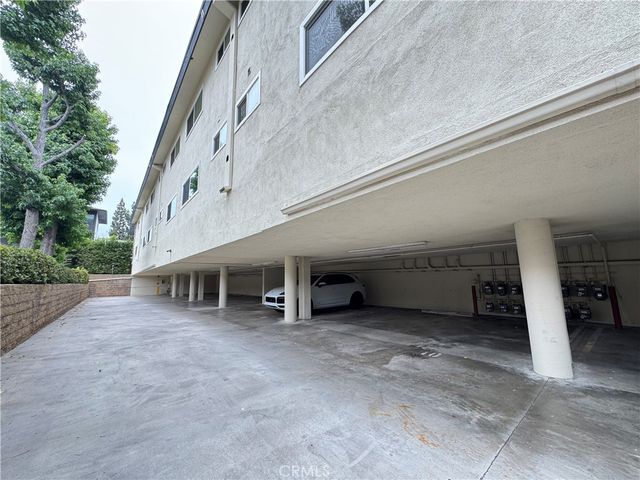 251 N Oakland Ave 3, Pasadena, CA 91101