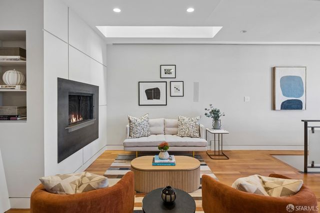 228 Connecticut Street, San Francisco, CA 94107