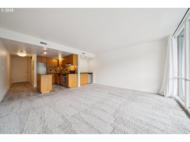 668 McVey Ave 75, Lake Oswego, OR 97034