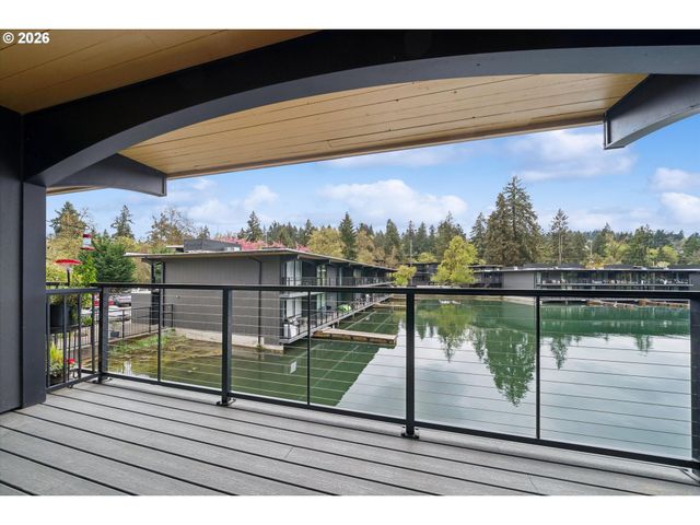 668 McVey Ave 75, Lake Oswego, OR 97034