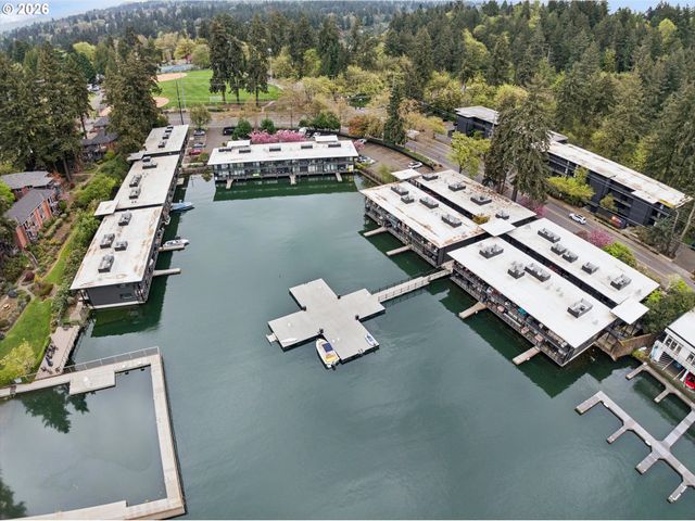 668 McVey Ave 75, Lake Oswego, OR 97034